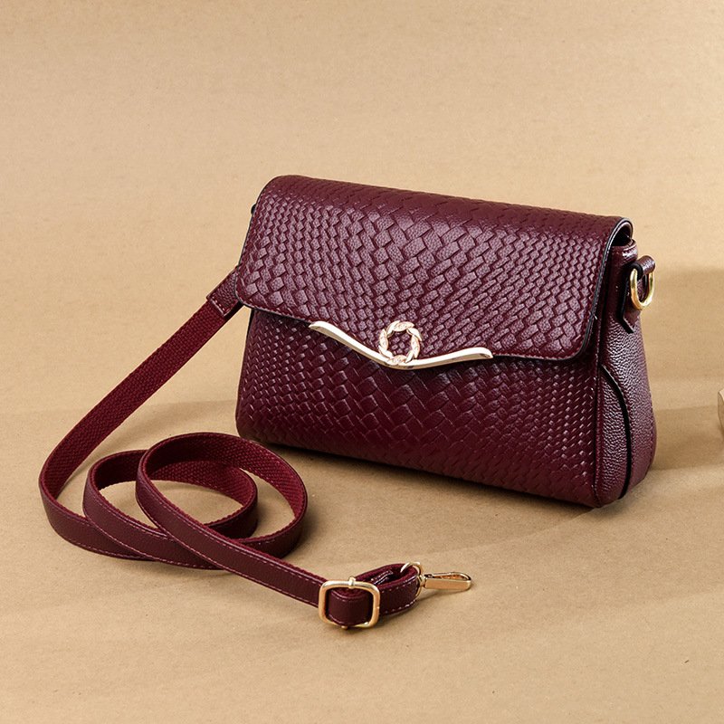 Women's bags 2021 new middle-aged women mother bag large capacity shoulder bag messenger bag soft leather portable small bag Women's bags 2021 new middle-aged women mother bag large capacity shoulder bag messenger bag soft leather portable small bag